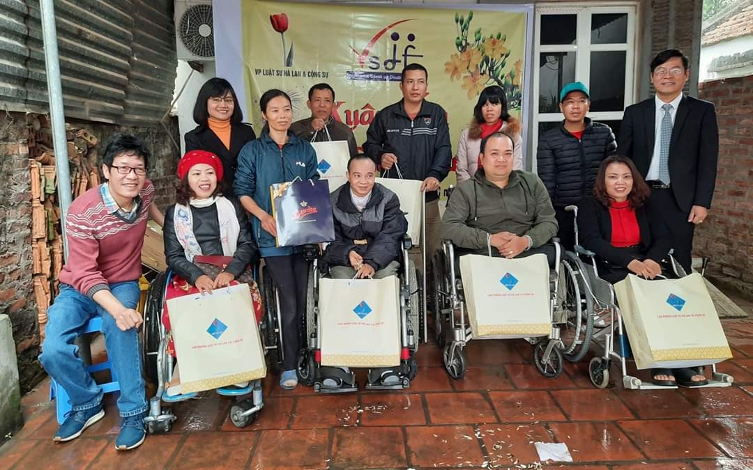 TẶNG QUÀ NGƯỜI KHUYẾT TẬT HUYỆN SÓC SƠN, TP HÀ NỘI DỊP TẾT NGUYÊN ĐÁN 2020