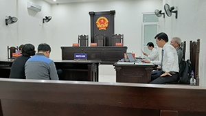 LUẬT SƯ THAM GIA TỐ TỤNG TRONG VỤ ÁN HÀNH CHÍNH