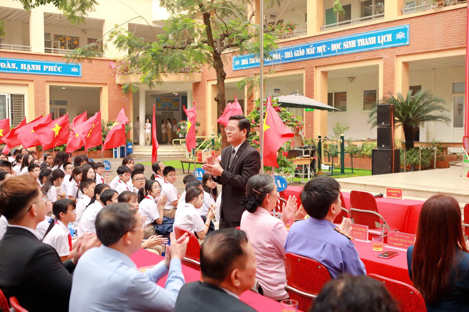 Trường THCS Ngọc Lâm tổ chức 