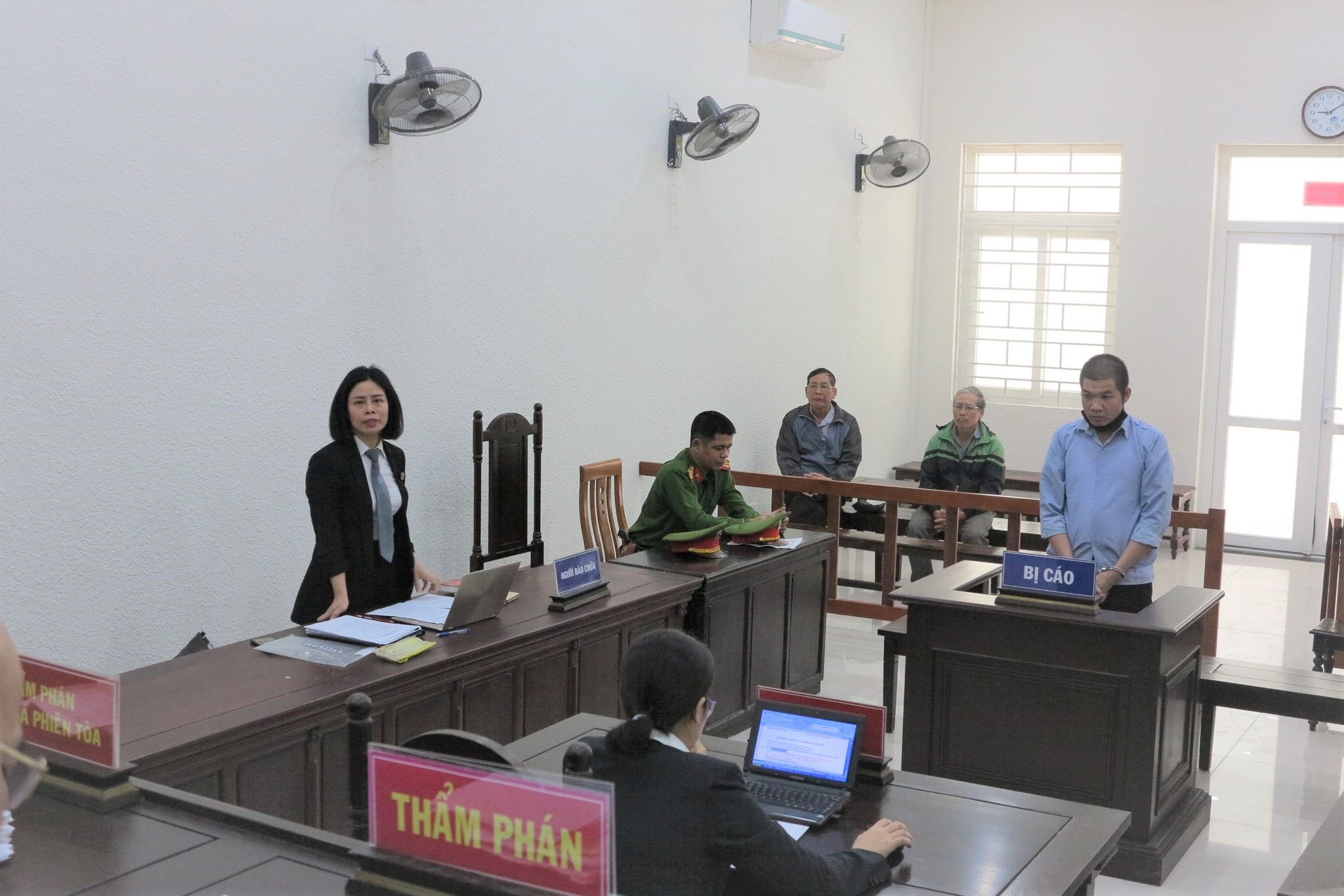 Hoạt động tham gia tố tụng của Luật sư